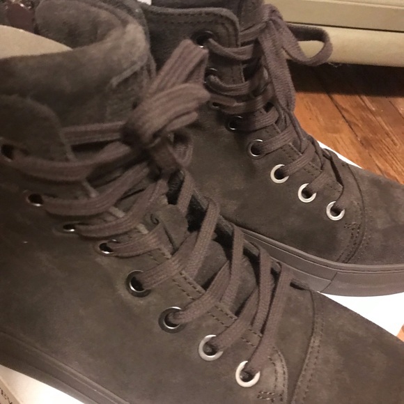 2 NWT MENS PAIR SUEDE SHOES - Picture 3 of 7